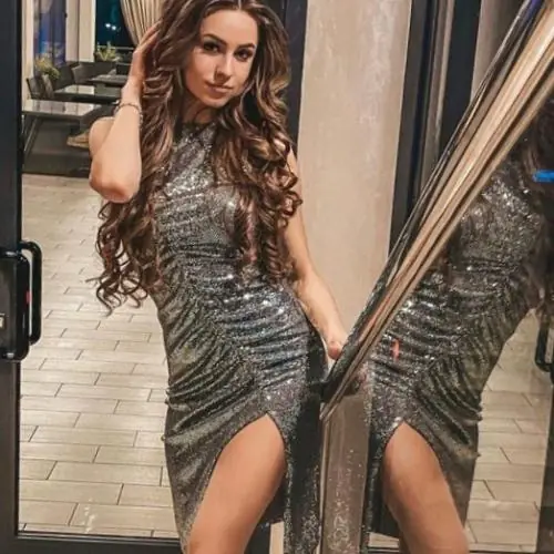 schicke6ifrau image 0